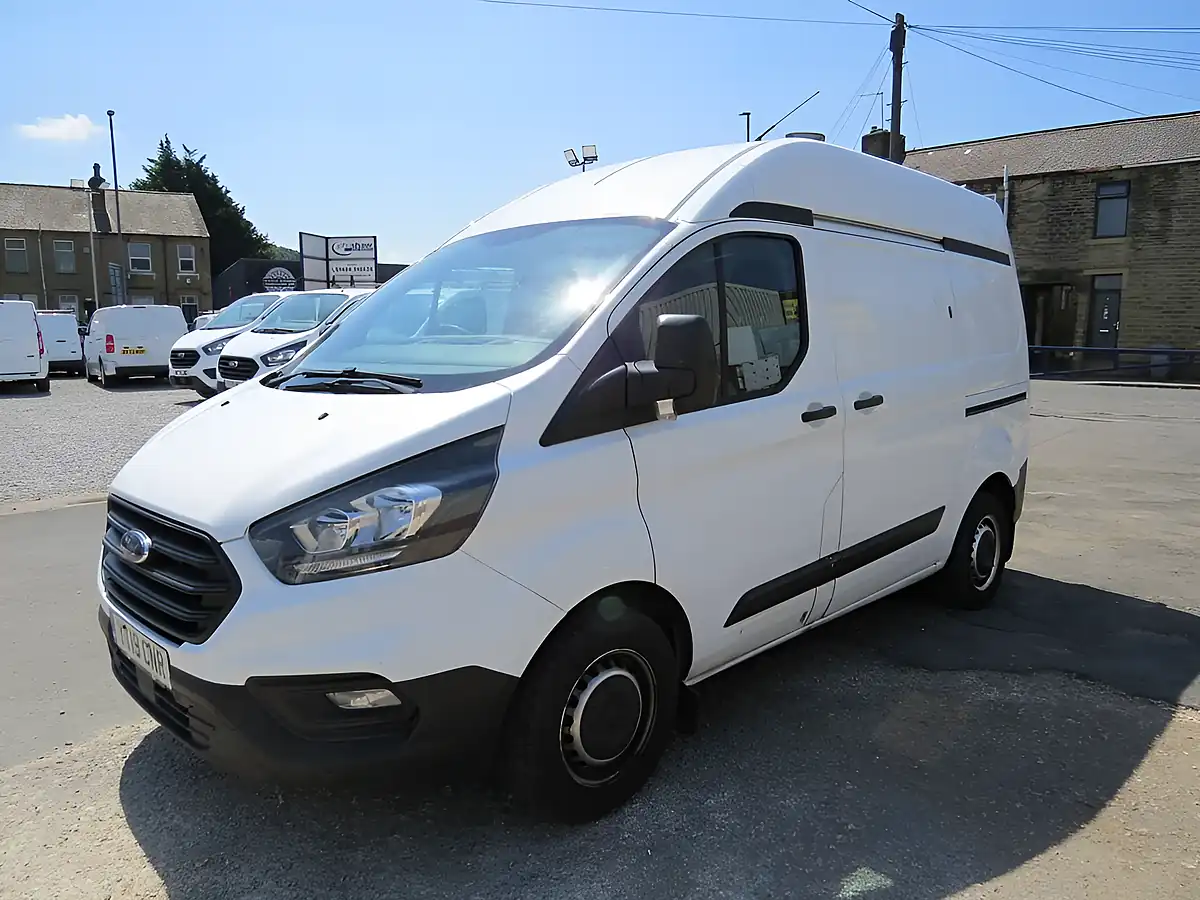 Used 2019 Ford Transit Custom Panel Van White - Interior and Exterior details 4