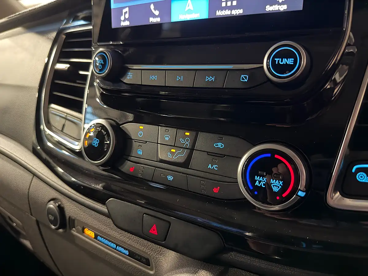 Used 2019 Ford Transit Custom Sport Crew Black - Interior and Exterior details 19