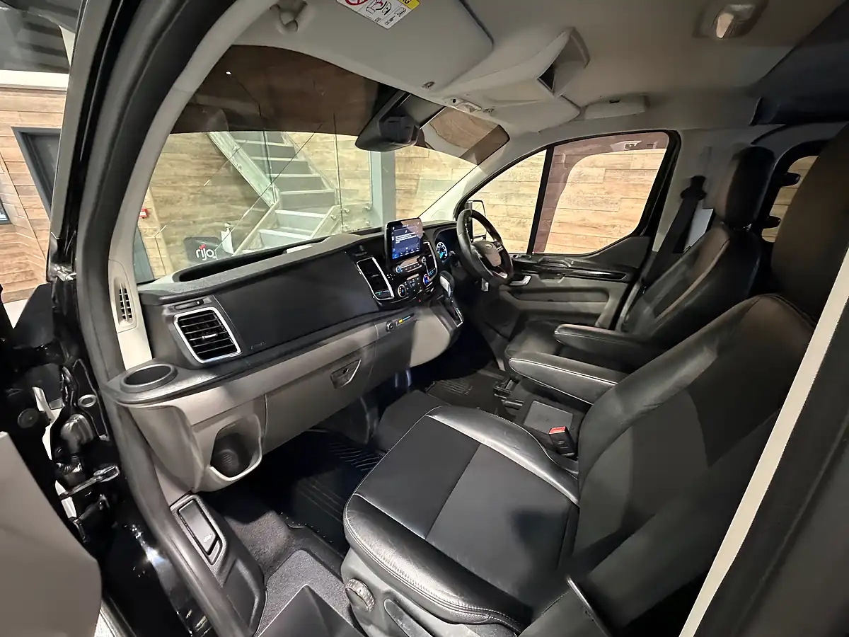Used 2019 Ford Transit Custom Sport Crew Black - Interior and Exterior details 9