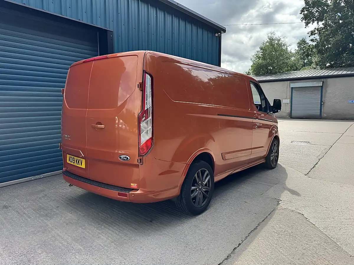 Used 2019 Ford Transit Custom Sport Orange - Interior and Exterior details 3