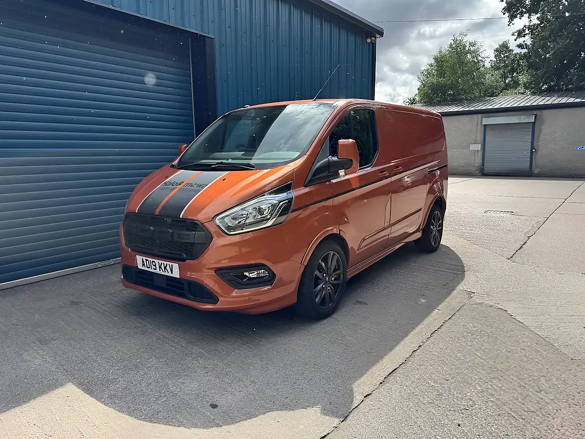 Used 2019 Ford Transit Custom Sport Orange - Interior and Exterior details 7