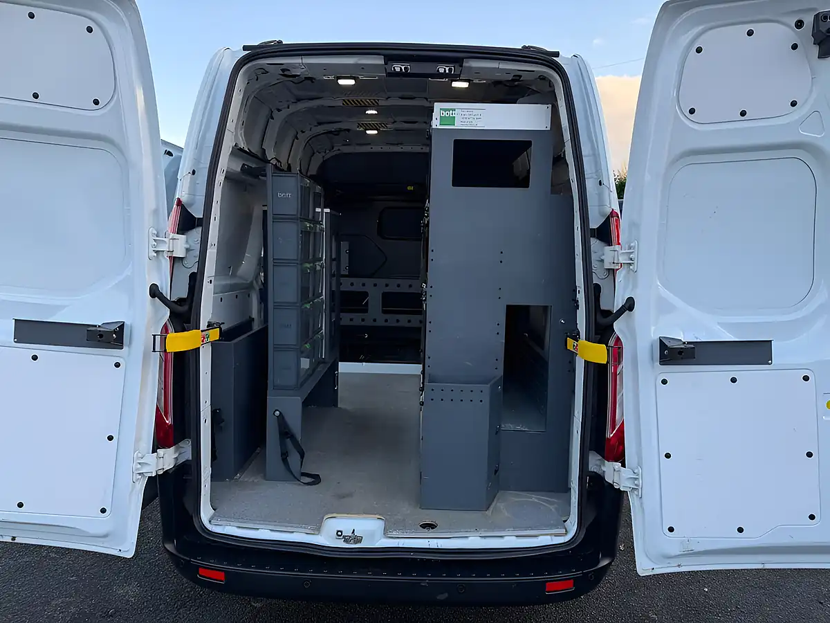 Used 2019 Ford Transit Custom Swb High Roof L1 H2 Panel Van White - Interior and Exterior details 5