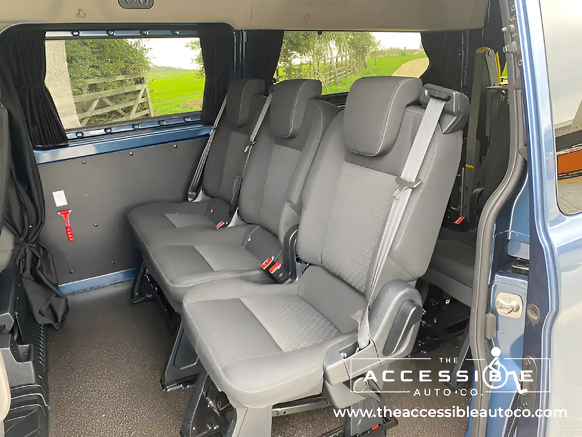 Used 2019 Ford Transit Custom Trend 7 SEAT + 1 Wheelchair Blue - Interior and Exterior details 14