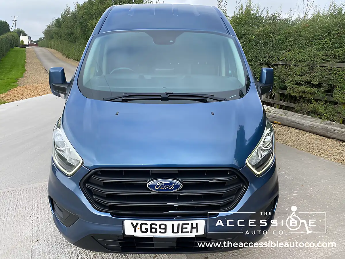 Used 2019 Ford Transit Custom Trend 7 SEAT + 1 Wheelchair Blue - Interior and Exterior details 6