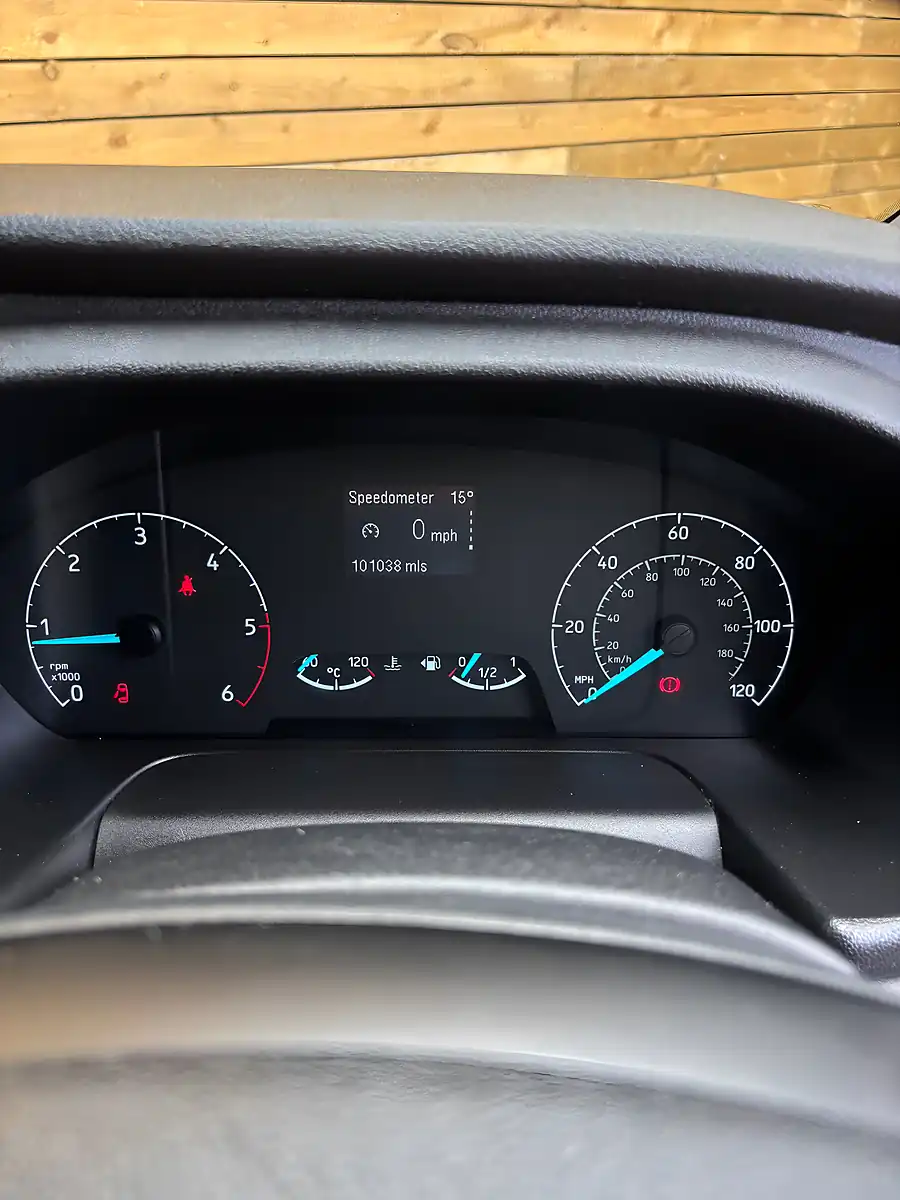 Used 2019 Ford Transit Custom Trend Orange - Interior and Exterior details 16
