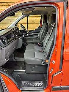 Used 2019 Ford Transit Custom Trend Orange - Interior and Exterior details 17