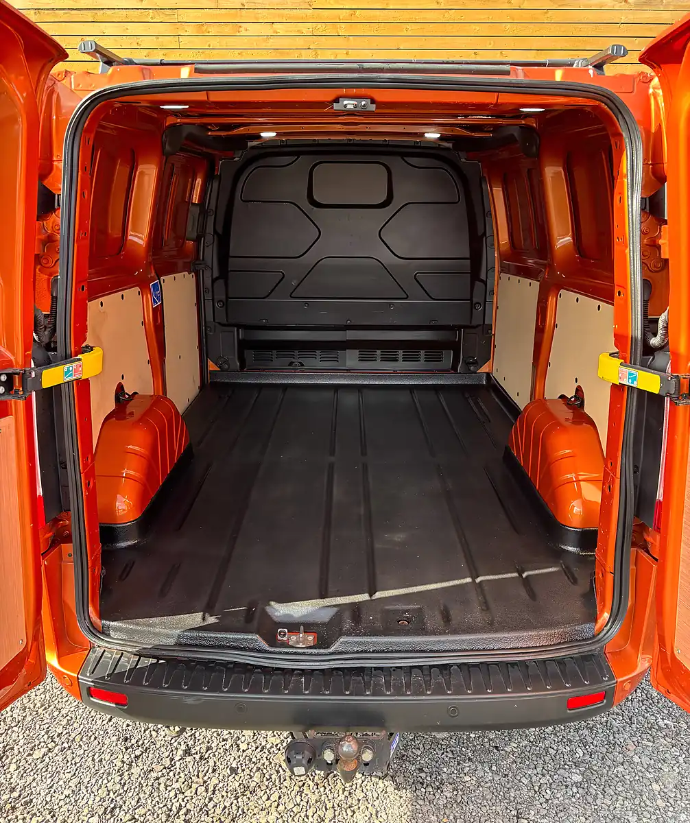 Used 2019 Ford Transit Custom Trend Orange - Interior and Exterior details 19