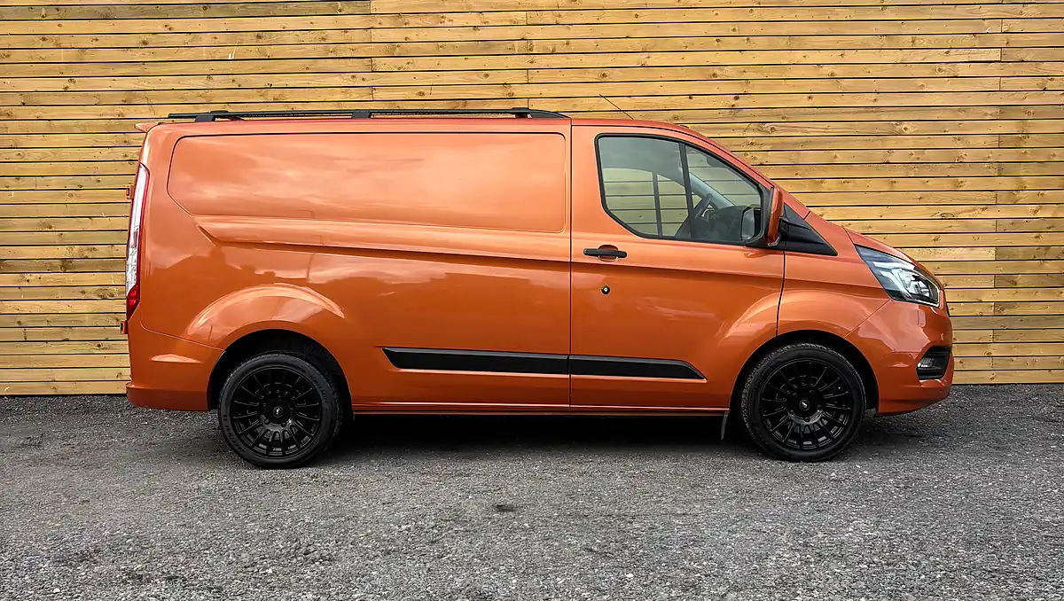 Used 2019 Ford Transit Custom Trend Orange - Interior and Exterior details 2