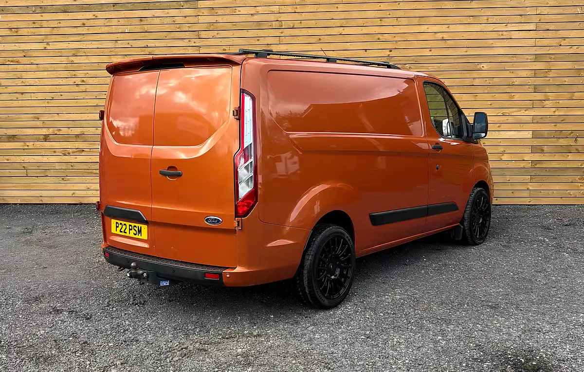 Used 2019 Ford Transit Custom Trend Orange - Interior and Exterior details 7