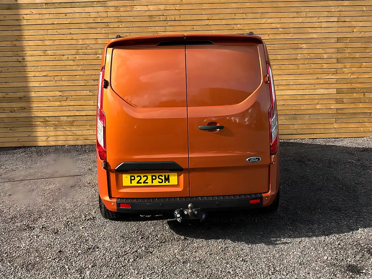 Used 2019 Ford Transit Custom Trend Orange - Interior and Exterior details 8