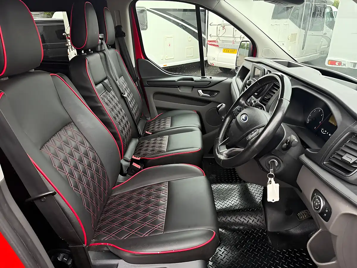 Used 2019 Ford Transit Custom Trend Red - Interior and Exterior details 10