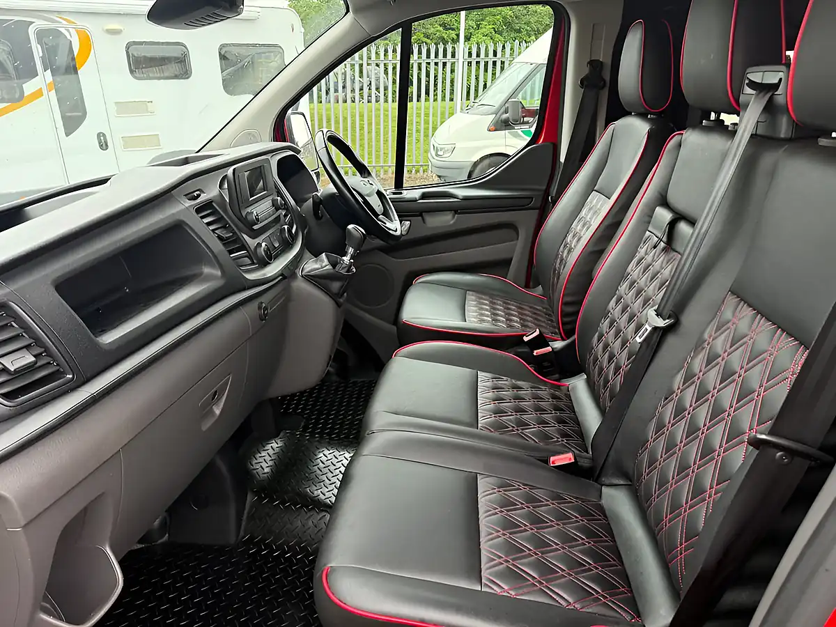 Used 2019 Ford Transit Custom Trend Red - Interior and Exterior details 11