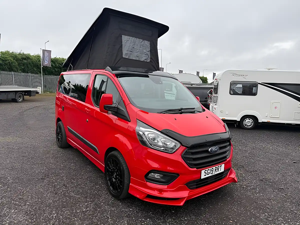 Used 2019 Ford Transit Custom Trend Red - Interior and Exterior details 18
