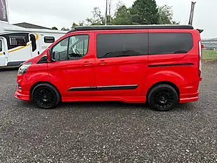 Used 2019 Ford Transit Custom Trend Red - Interior and Exterior details 4