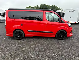 Used 2019 Ford Transit Custom Trend Red - Interior and Exterior details 8