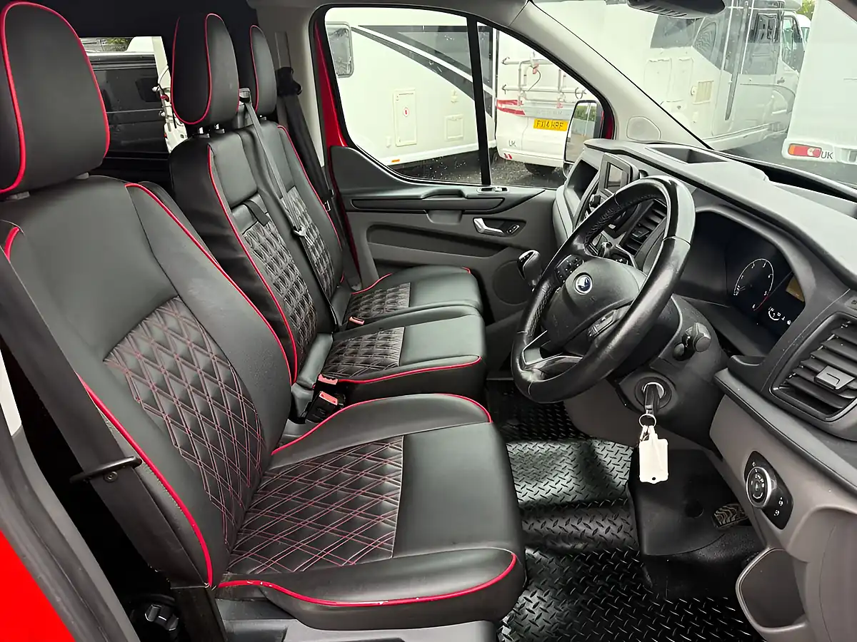 Used 2019 Ford Transit Custom Trend Red - Interior and Exterior details 9