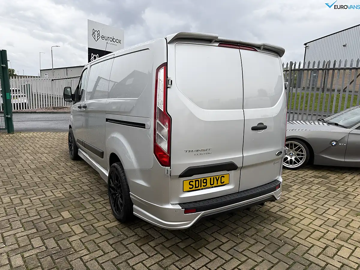 Used 2019 Ford Transit Custom Trend Silver - Interior and Exterior details 4