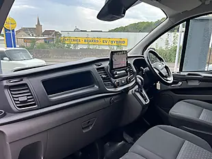 Used 2019 Ford Transit Custom Trend White - Interior and Exterior details 11