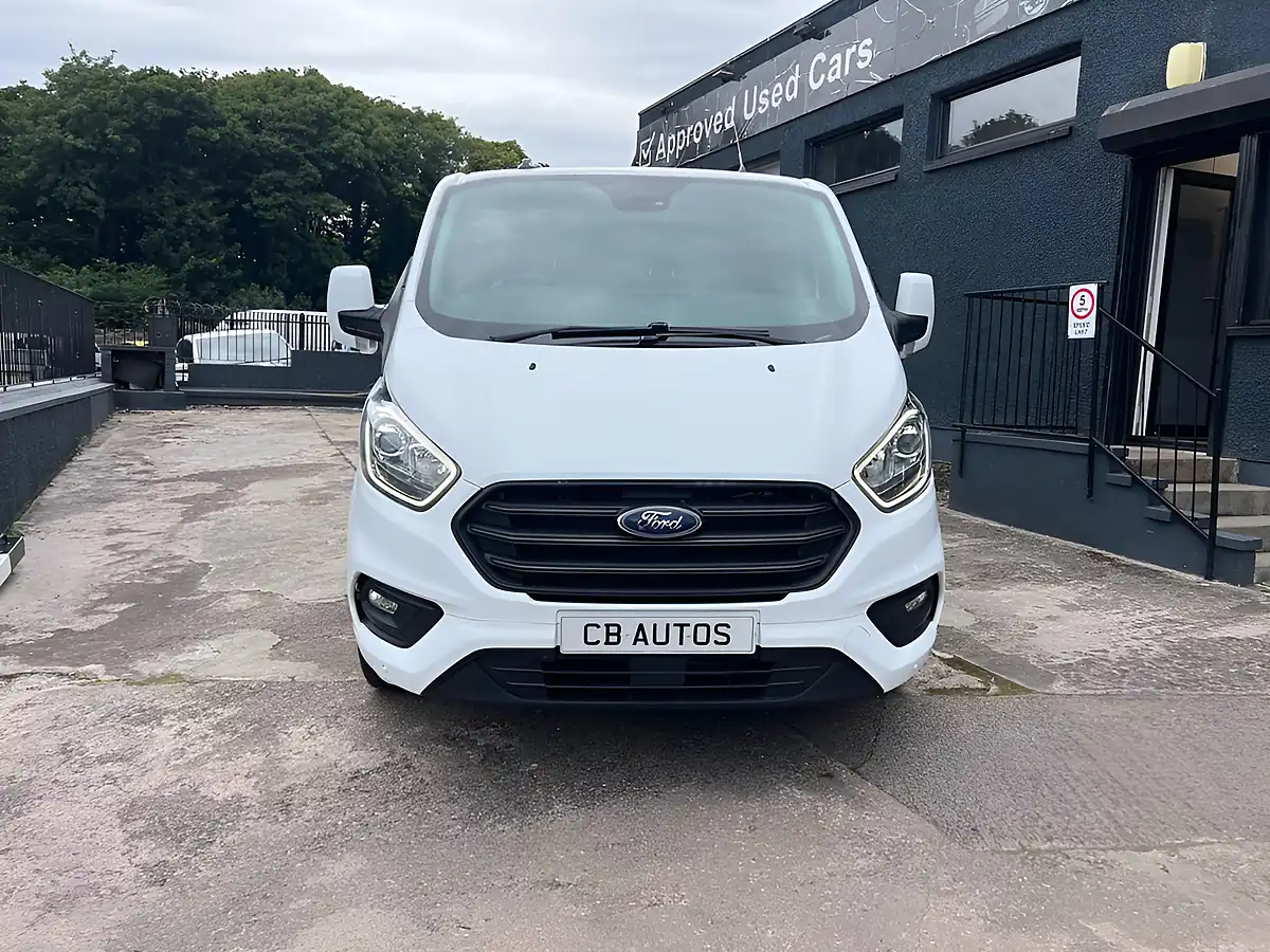 Used 2019 Ford Transit Custom Trend White - Interior and Exterior details 2