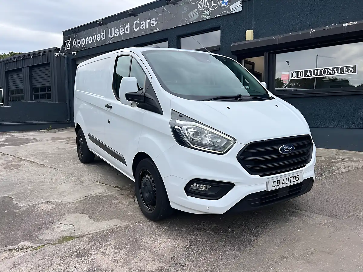 Used 2019 Ford Transit Custom Trend White - Interior and Exterior details 9