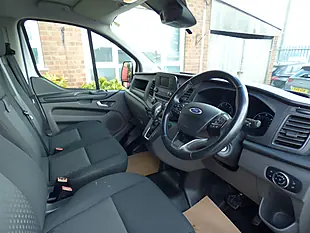 Used 2019 Ford Transit Custom Trend White - Interior and Exterior details 5
