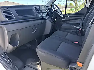 Used 2019 Ford Transit Custom Trend White - Interior and Exterior details 12