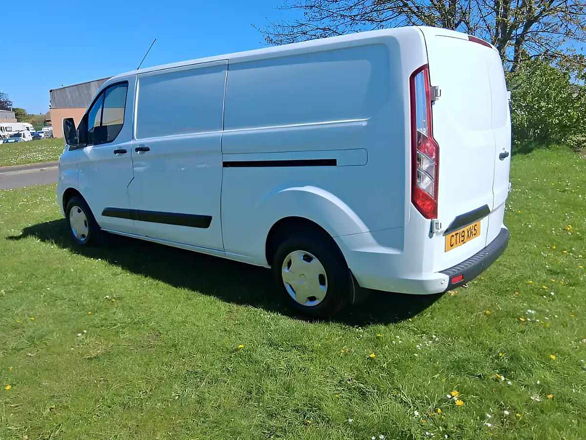 Used 2019 Ford Transit Custom Trend White - Interior and Exterior details 3