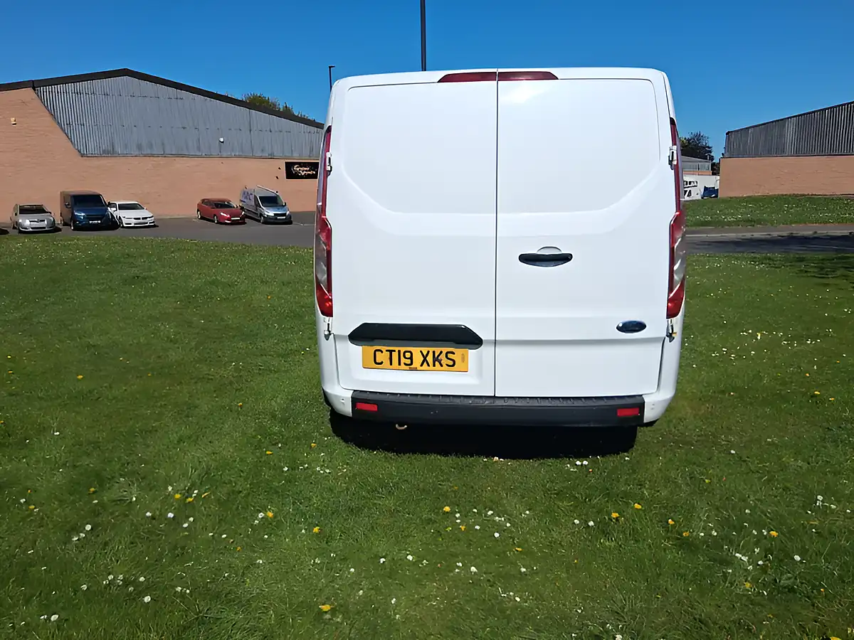 Used 2019 Ford Transit Custom Trend White - Interior and Exterior details 4