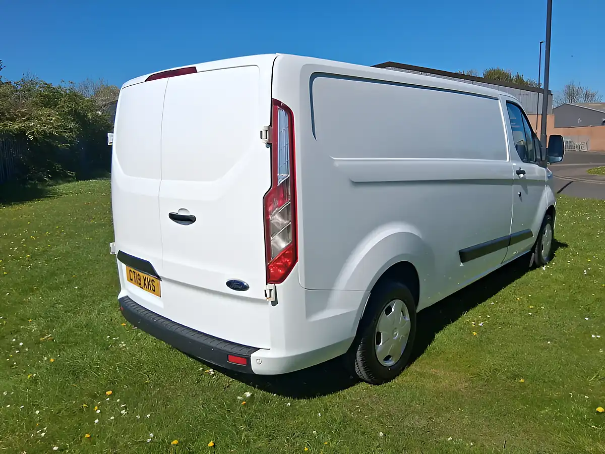 Used 2019 Ford Transit Custom Trend White - Interior and Exterior details 5