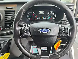 Used 2019 Ford Transit Custom Trend White - Interior and Exterior details 15