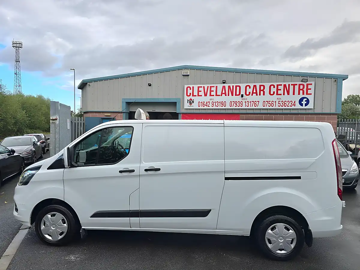 Used 2019 Ford Transit Custom Trend White - Interior and Exterior details 5