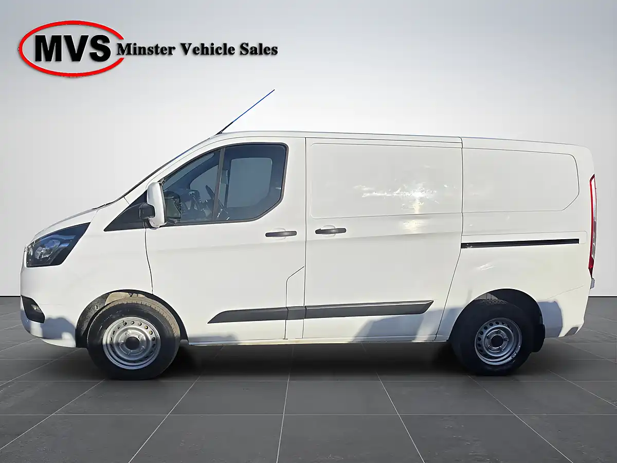 Used 2019 Ford Transit Custom Trend White - Interior and Exterior details 4