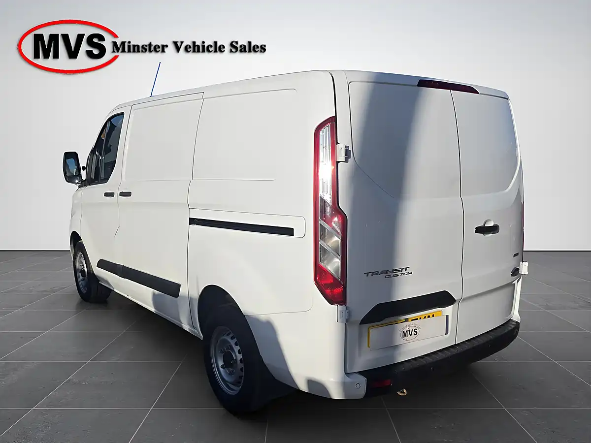 Used 2019 Ford Transit Custom Trend White - Interior and Exterior details 6