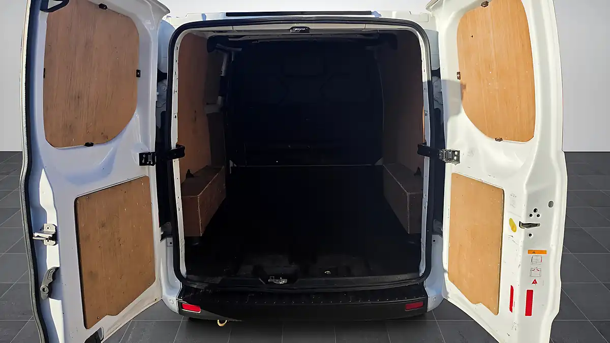 Used 2019 Ford Transit Custom Trend White - Interior and Exterior details 9