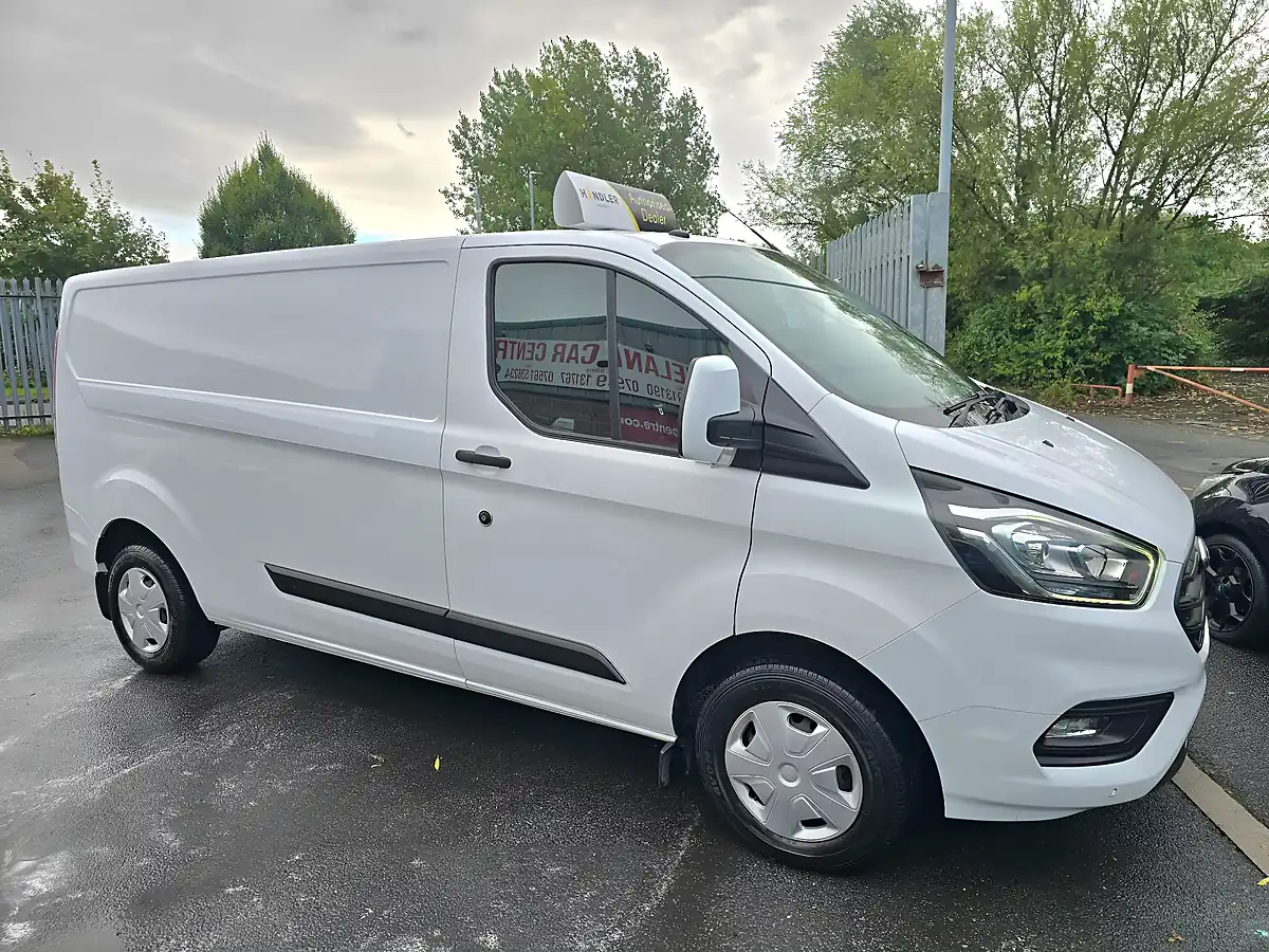 Used 2019 Ford Transit Custom Trend White - Interior and Exterior details 2