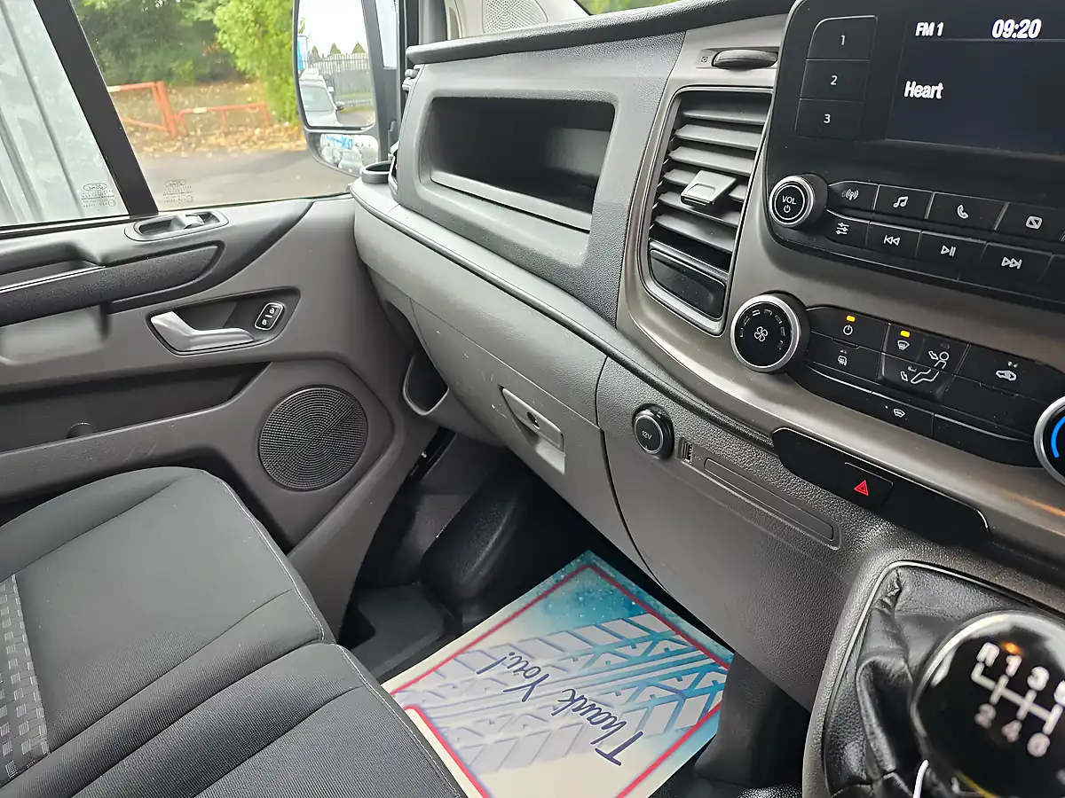 Used 2019 Ford Transit Custom Trend White - Interior and Exterior details 9