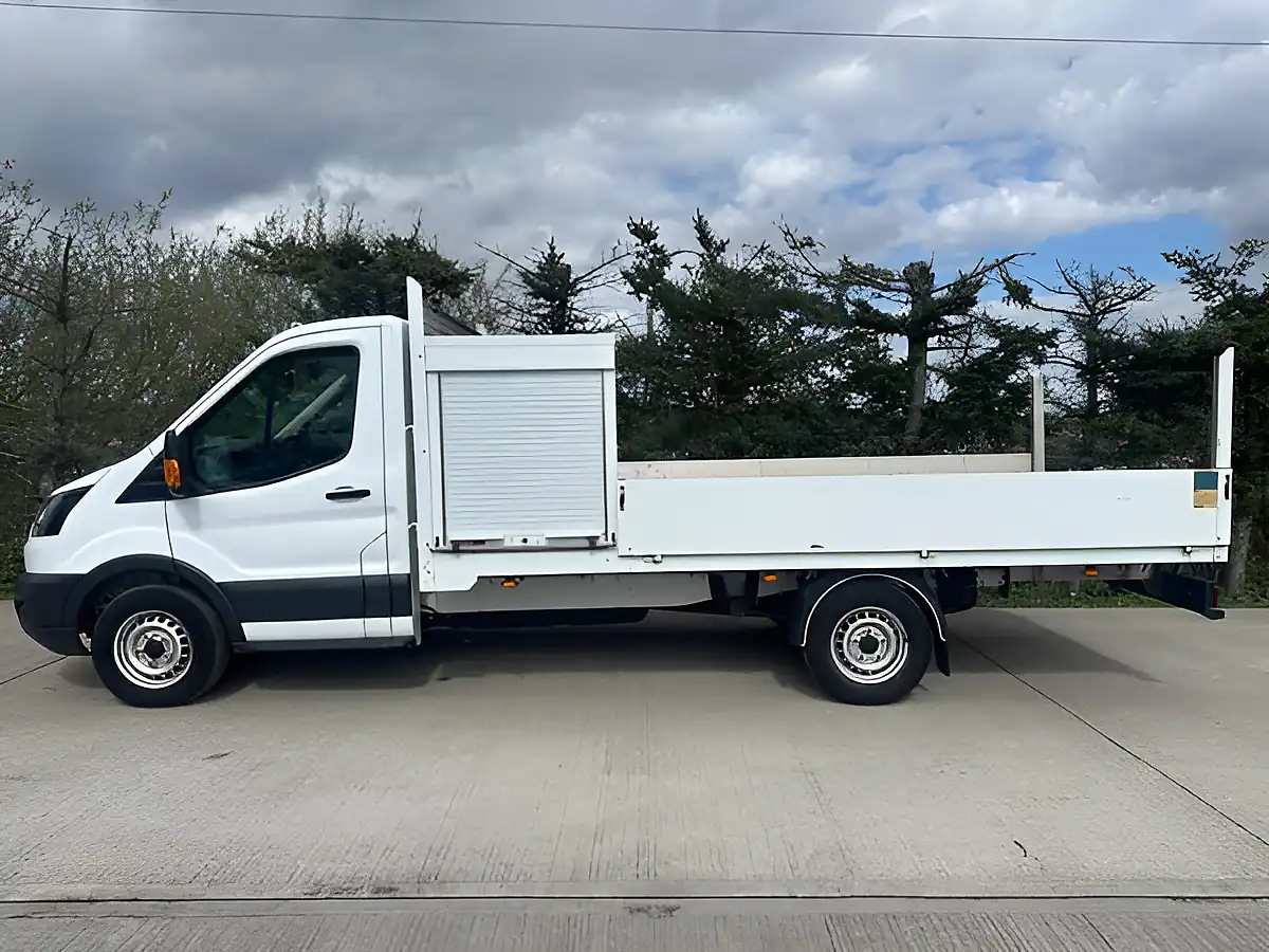 Used 2019 Ford Transit L4 Dropside White - Interior and Exterior details 10
