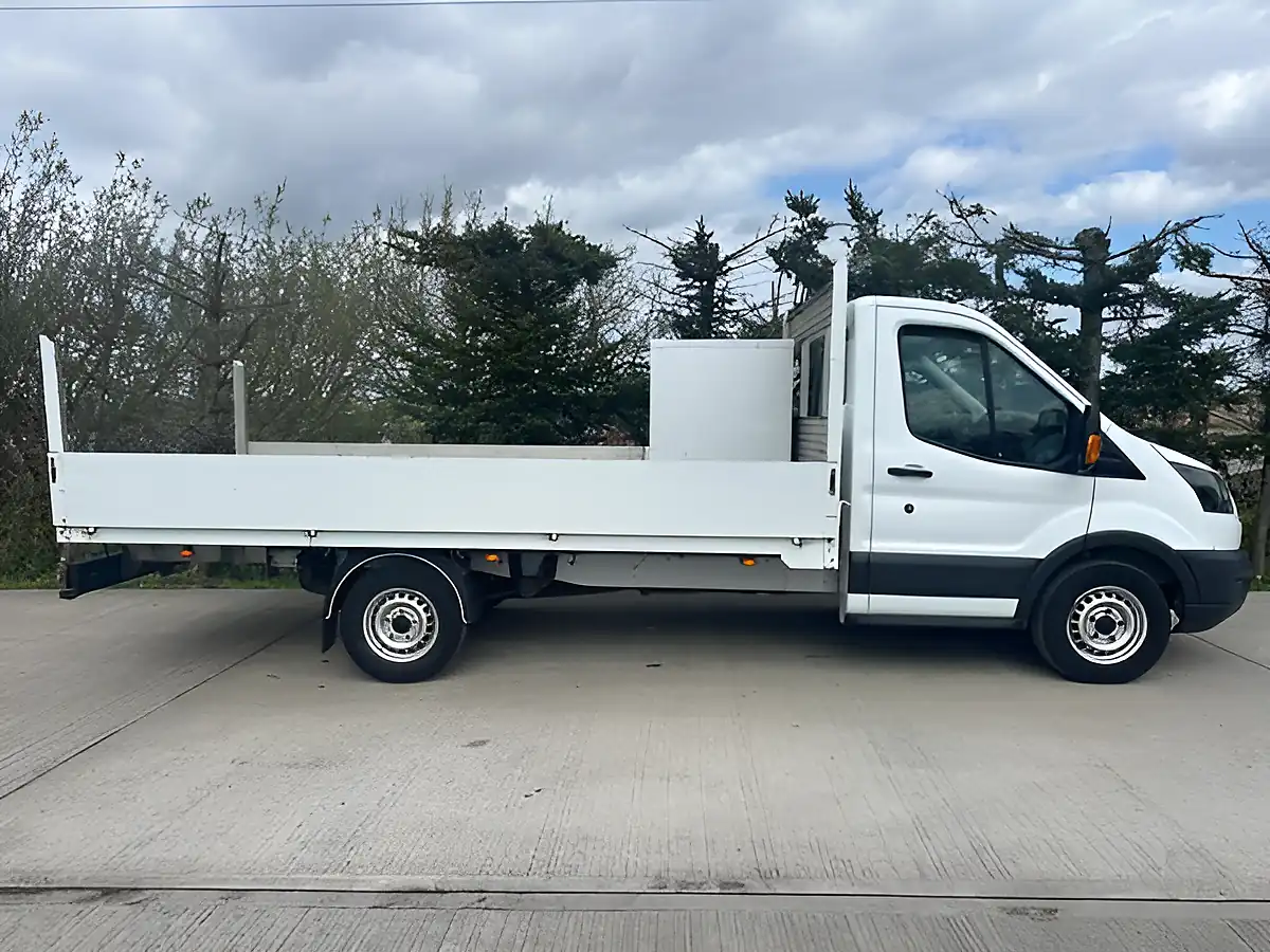 Used 2019 Ford Transit L4 Dropside White - Interior and Exterior details 6