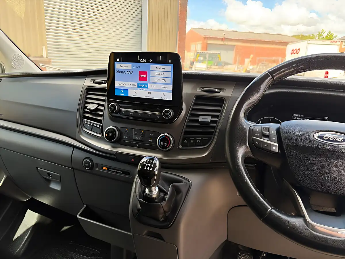 Used 2019 Ford Transit Leader Frozen White - Interior and Exterior details 15