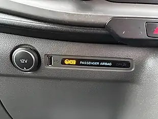 Used 2019 Ford Transit Leader Silver - Interior and Exterior details 18