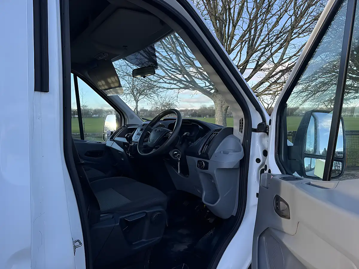 Used 2019 Ford Transit Premium White - Interior and Exterior details 10
