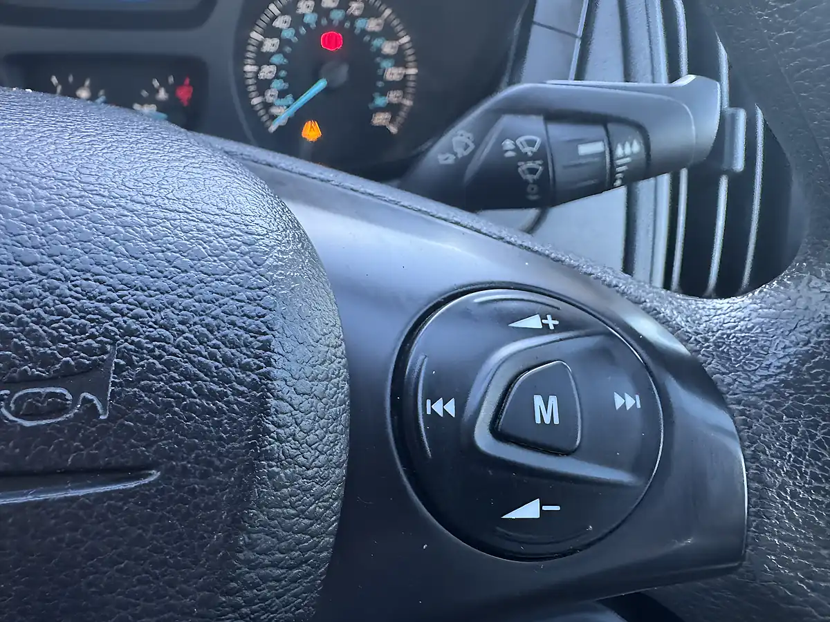 Used 2019 Ford Transit Premium White - Interior and Exterior details 17