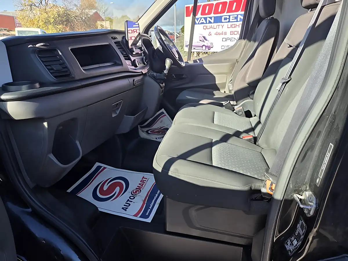 Used 2019 Ford Transit Trend Black - Interior and Exterior details 11