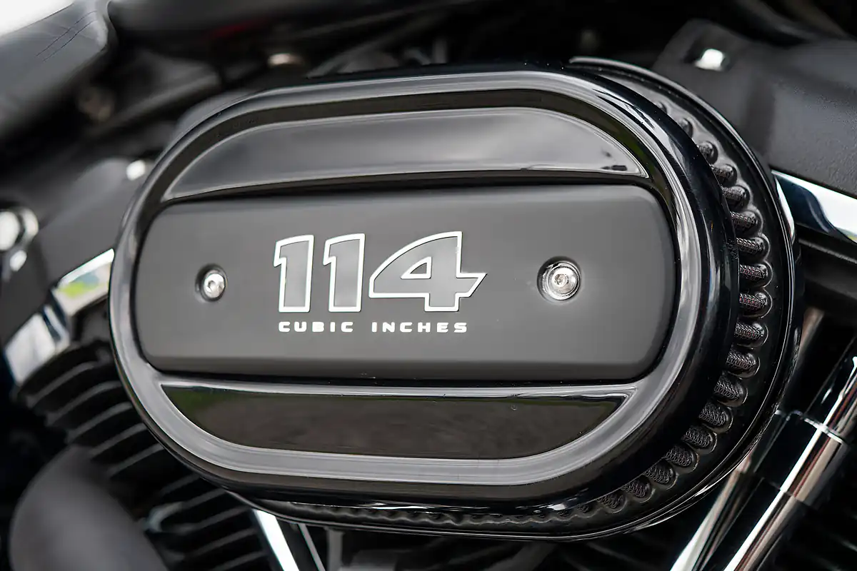 Used 2019 Harley-Davidson Fat Bob Black Denim - Interior and Exterior details 11