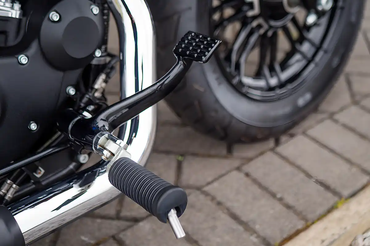 Used 2019 Harley-Davidson Forty-Eight Sportster Industrial Grey - Interior and Exterior details 12