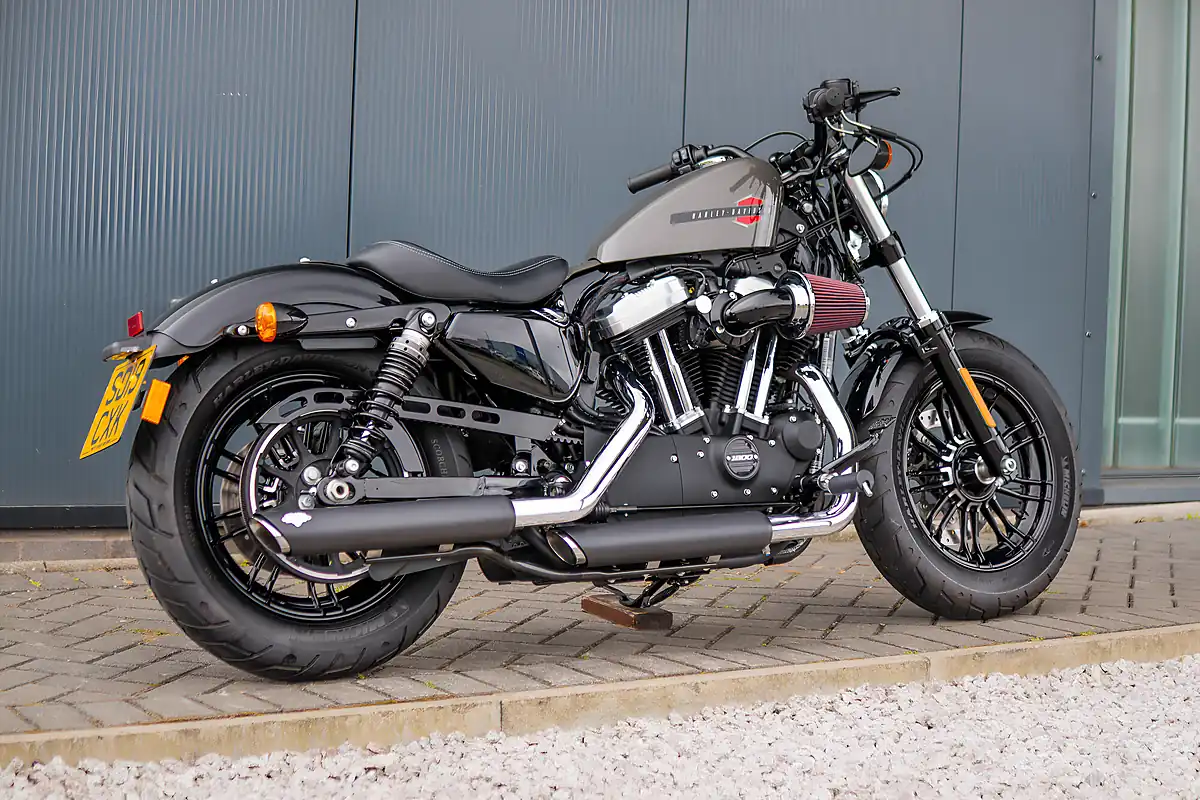 Used 2019 Harley-Davidson Forty-Eight Sportster Industrial Grey - Interior and Exterior details 6