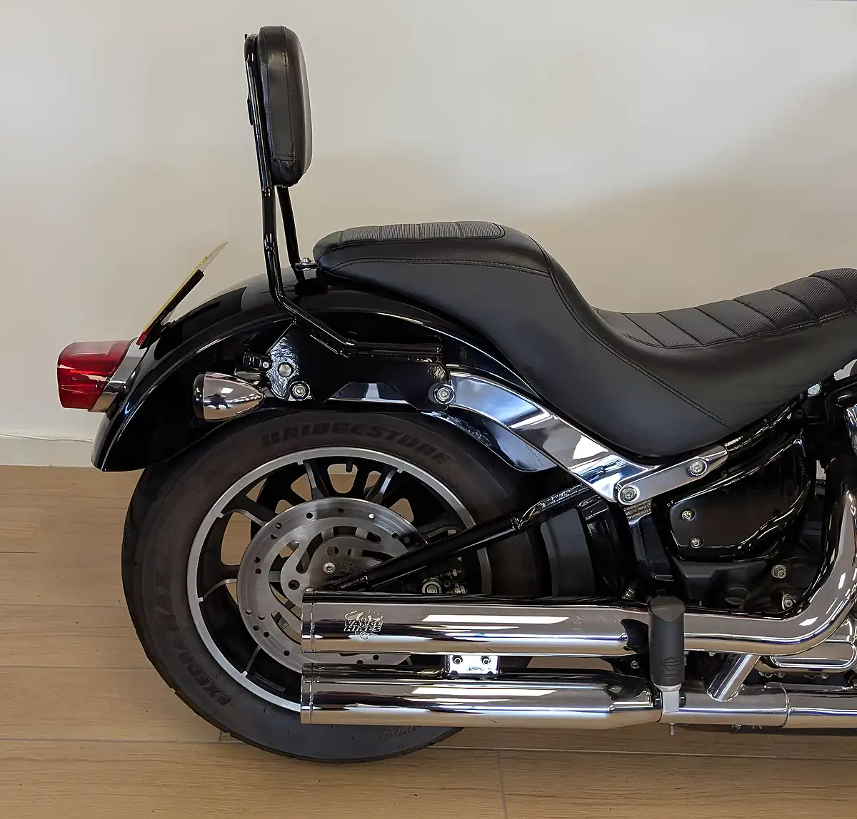 Used 2019 Harley-Davidson Softail Fxlr Low Rider Black - Interior and Exterior details 4