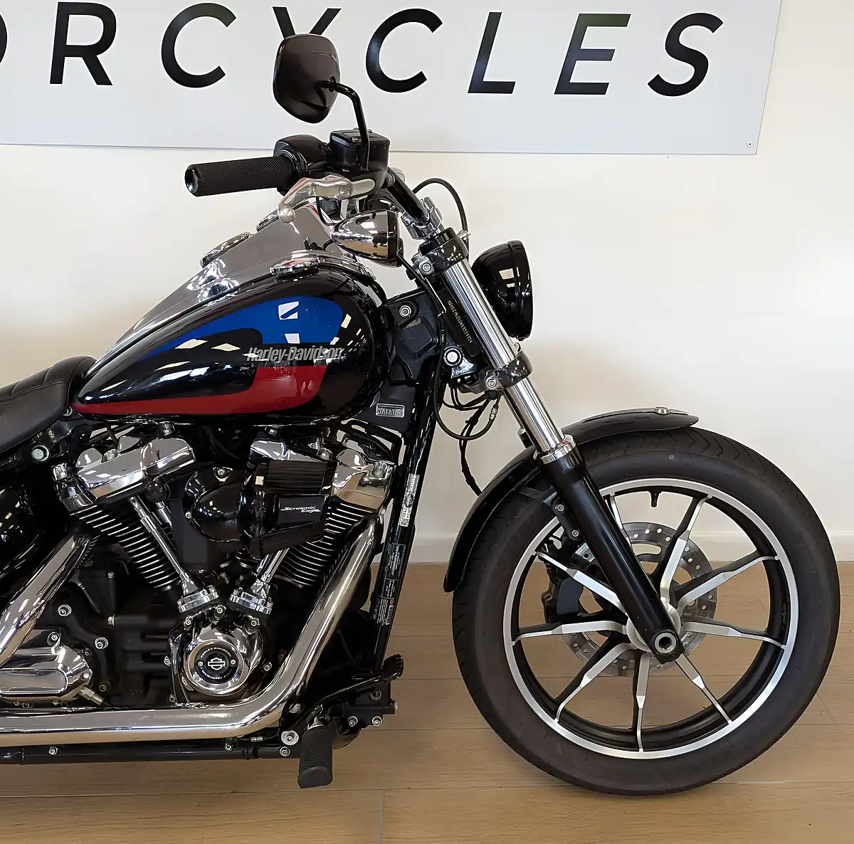 Used 2019 Harley-Davidson Softail Fxlr Low Rider Black - Interior and Exterior details 6