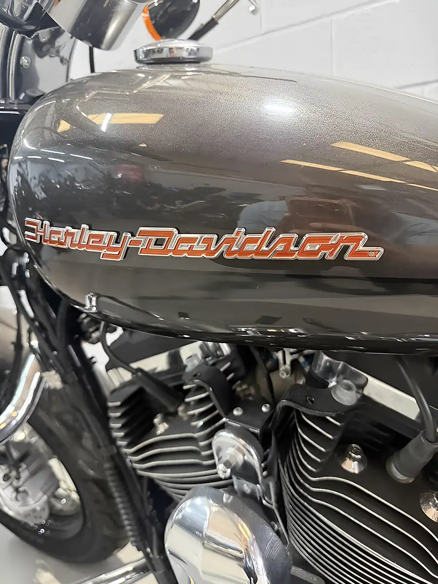 Used 2019 Harley-Davidson Sportster Custom Silver - Interior and Exterior details 11