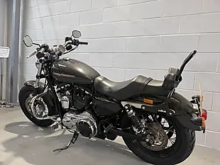 Used 2019 Harley-Davidson Sportster Custom Silver - Interior and Exterior details 17